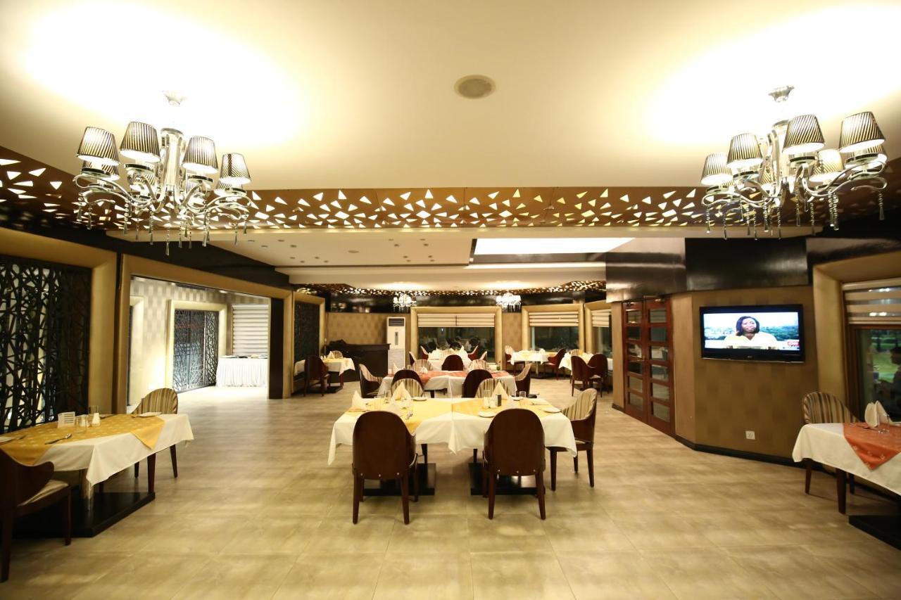 לאהור Bahria Grand Hotel & Resort מראה חיצוני תמונה